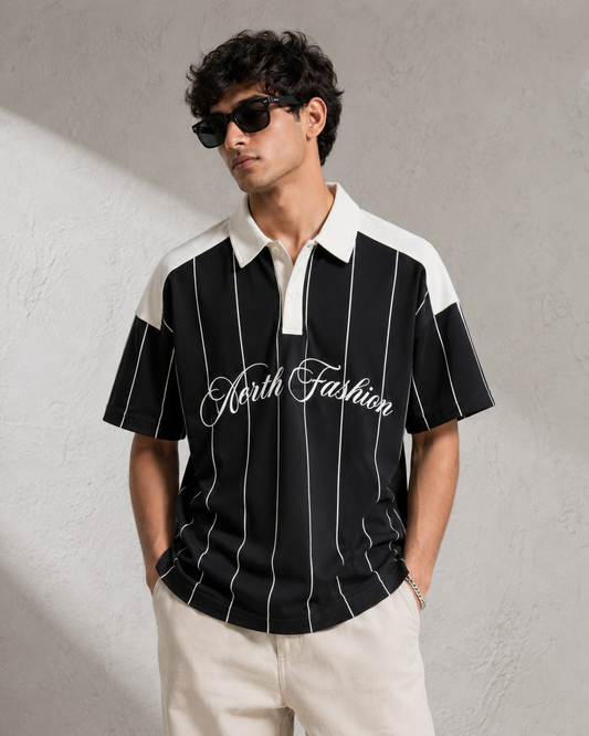Black polo collar T-shirt